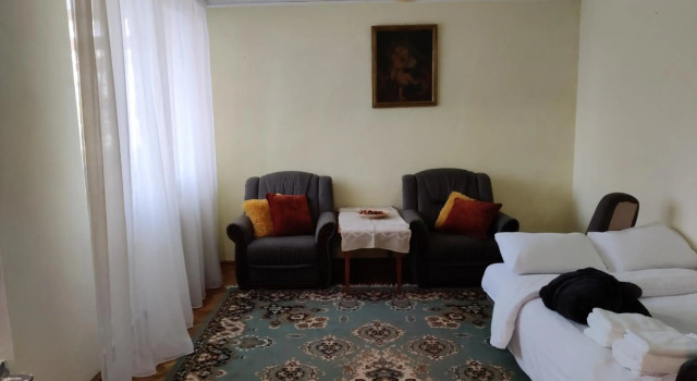 Crina, Varaa Hotelli Oradea 
