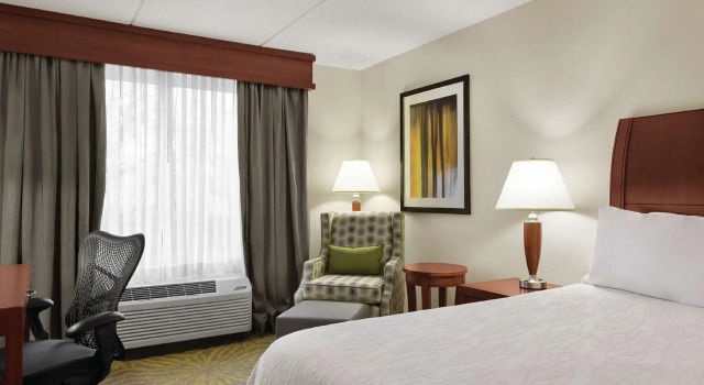 Номер Premium Hilton Garden Inn Shelton