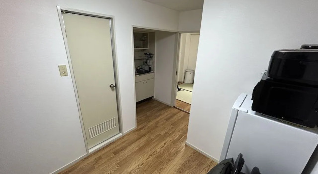 Guest House IZIRI Fukuoka Intl Airport, Prenota Affittacamere  