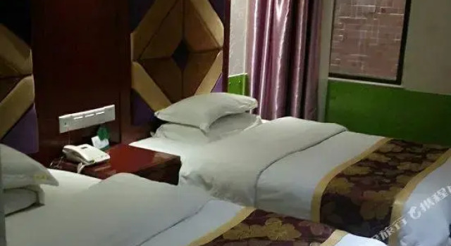 Junhao Hotel, Zhuhai, Boek Hotel Hotels in Guangdong met parkeren, Parkeren