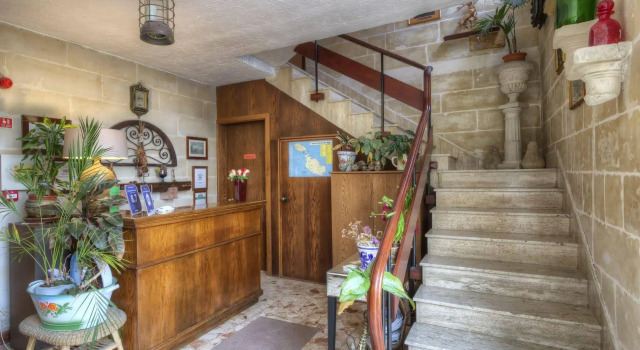 Green Grove Guest house, Rezervați Pensiune Pensiuni în Swieqi, Pensiune