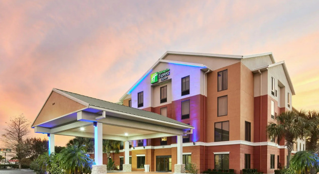 Holiday Inn Express Hotel & Suites Port Richey, Varaa Hotelli Hotellit Port Richey aamiaisella, Aamiainen