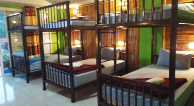 Delight Hostel, Забронировать Хостел Отели Южного Таиланда с парковкой, Парковка