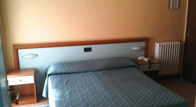 Трёхместный номер Standard Hotel Svizzera