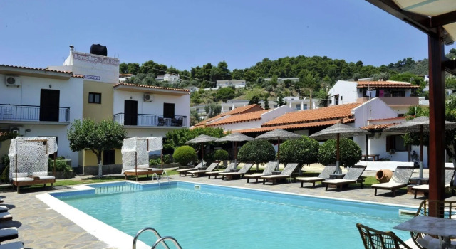 Skiathos Hills Studios, Забронировать Отель Отели Скиатос с парковкой, Парковка
