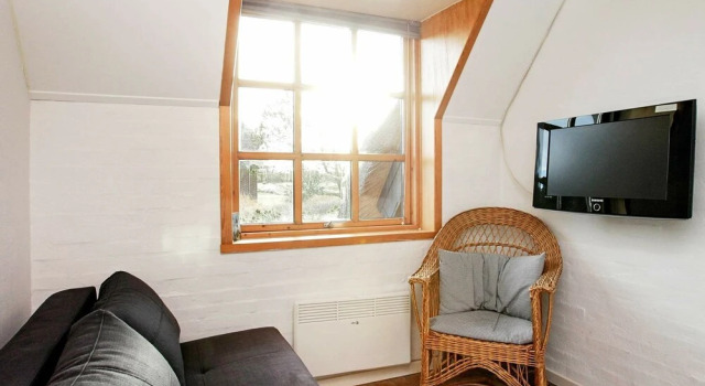 Cozy Holiday Home With Roofed Terrace in Hvide Sande, Забронировать Отель Виде-Санне 