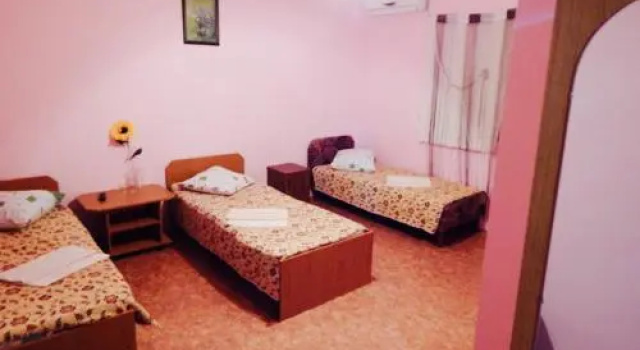 House on Gorkogo 4, Забронировать Отель Цандрыпш Гагрский район, рядом с Пляж Белые скалы