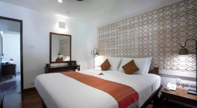 Номер Standard с балконом Victoria XiengThong Palace