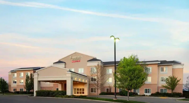 Студия Fairfield Inn & Suites Redding