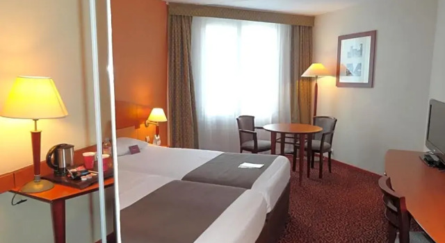 Двухместный номер Standard Mercure Saint Etienne Parc de LEurope