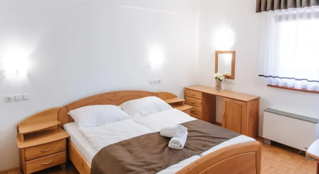 hotel reAktiv, Varaa Hotelli Hotellit Styria aamiaisella, Aamiainen