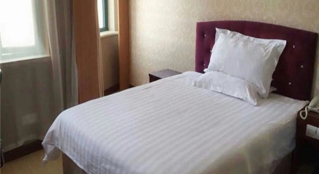 HanTing Hotel (Beijing Dongsi Intersection), Забронировать Отель Отели Пекина с парковкой, рядом с Торговый комплекс Oriental Plaza, Парковка