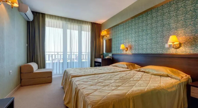 Номер Standard Kalithea Family Hotel