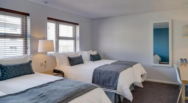 Четырёхместный номер Standard Protea Hotel by Marriott Cape Town Sea Point