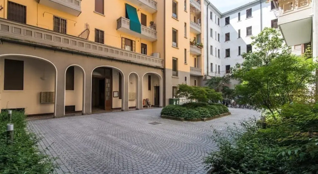 Rentopolis Foldi Piazza Cinque Giornate