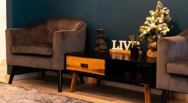 Belvedere Studio, Rezerwuj Apartament Hotele w Prahova Valley z parkingiem, Parking