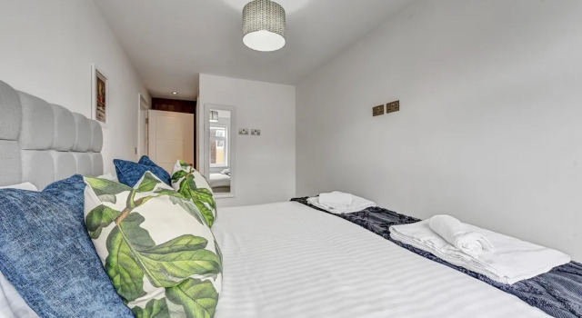 St Martins House Luxury Apts. Ruislip, Varaa Huoneisto Ruislip Hillingdon