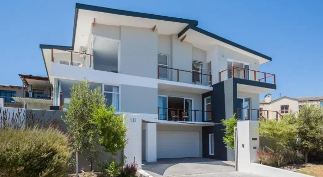 Апартаменты Greenways Drive Apartment