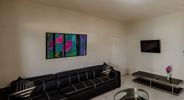 Charming 1-bedroom Apartment 2 km From Eagle Beach
