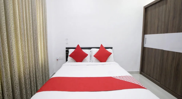 OYO 13659 Home Modern 2 BHK Edapally
