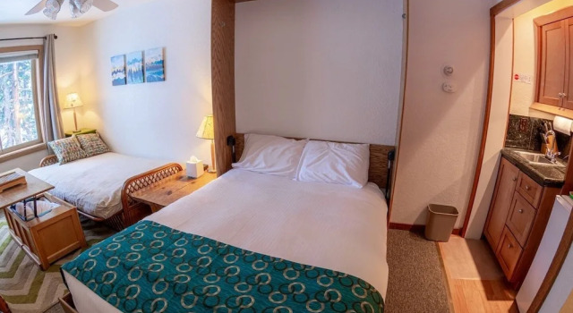 Sun Meadows 1 - 303a Hotel Style Studio Bedroom Condo, Забронировать Отель Кирквуд штат Калифорния, рядом с The Wall