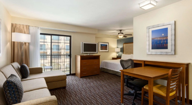 Двухместная студия с видом на залив Homewood Suites by Hilton San Diego Airport-Liberty Station