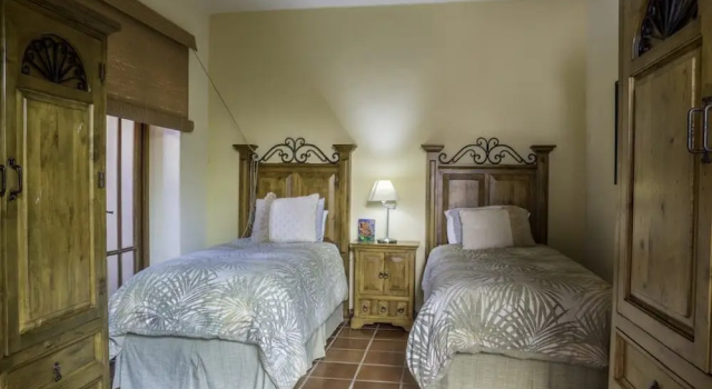 Семейная вилла с 2 комнатами с балконом FN118-Loreto Bay-Artistic Cozy Villa