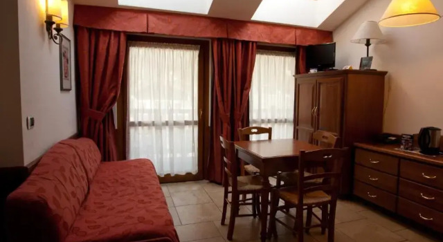 Люкс с 2 комнатами с балконом Residence Le Grand Chalet