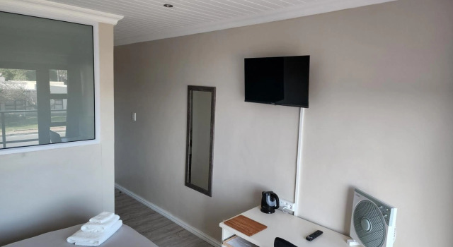 Stonehouse on Main, Book Pension Struisbaai Overberg