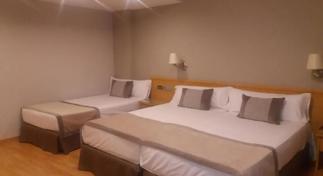 Standard Perhe huone Hotel Real