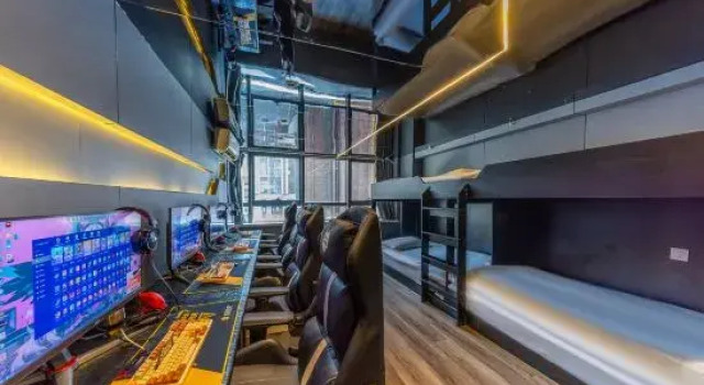 Кровать в общем номере KB E-Sport E-sports Homestay (Lanzhou Zhongtianjian Square)