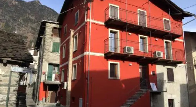 Cà Giuel, Buchen Sie Hotel Chiesa in Valmalenco 