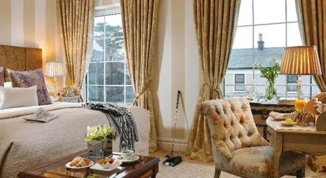 Номер Standard Killarney Royal Townhouse