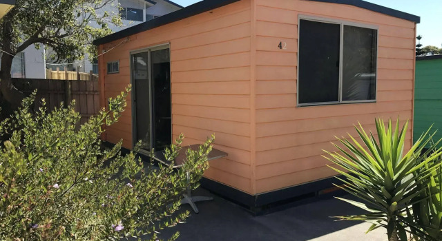 The Waterwheel Beach Cabins - Caravan Park