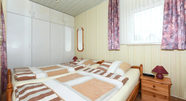 Ferienhaus Roseneck, Забронировать Отель Отели Эзенс с парковкой, Парковка