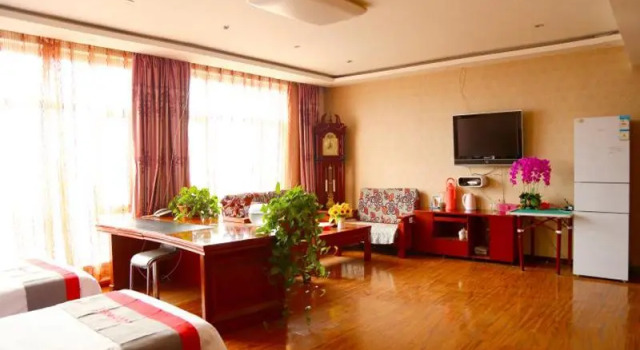 Люкс Business Jun Hotel Gansu Linxia South Bus Station