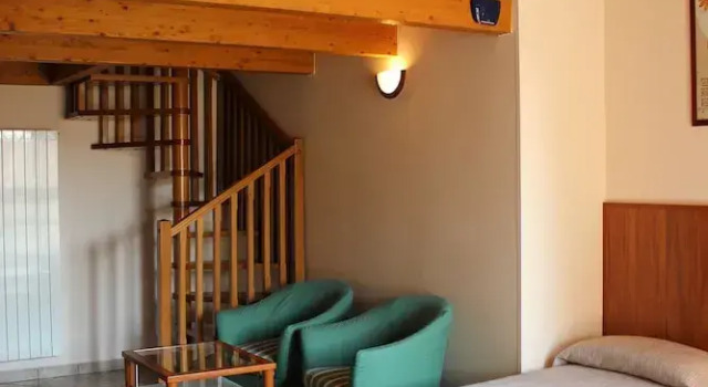 Номер Standard Дуплекс с балконом Villa Giglio