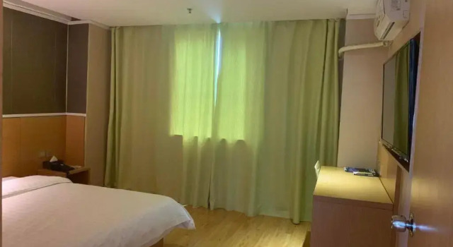 Suite Business 7Days Inn Yunfu Luoding Central