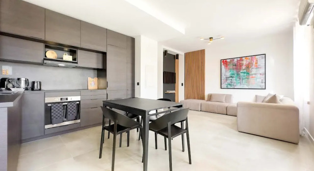100 Le Riviera in Cannes