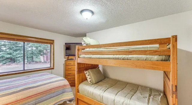 Апартаменты Walk to Chair Lift: Angel Fire Condo w/ Mtn Views