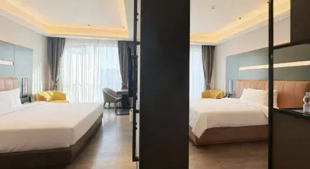 Люкс Shanghai Jiading New Town Suisse Place Apartment Hotel