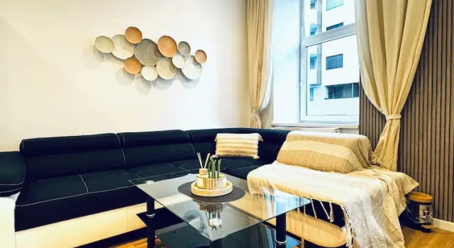 Апартаменты Comfy 1BR Apt Near Praterstern