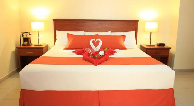 Двухместный люкс Superior с балконом Hotel El Marqués