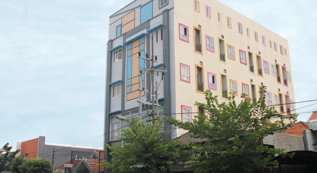 Luxpoint Hotel Surabaya, Book Hotel Surabaya East Java, near University Of 17 Agustus 1945 Surabaya
