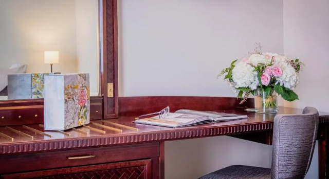 Трёхместный номер Deluxe Hôtel Pont Royal Paris
