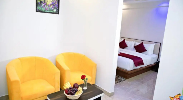 Люкс Villa Grand Hotel Near Kempegowda International Airport