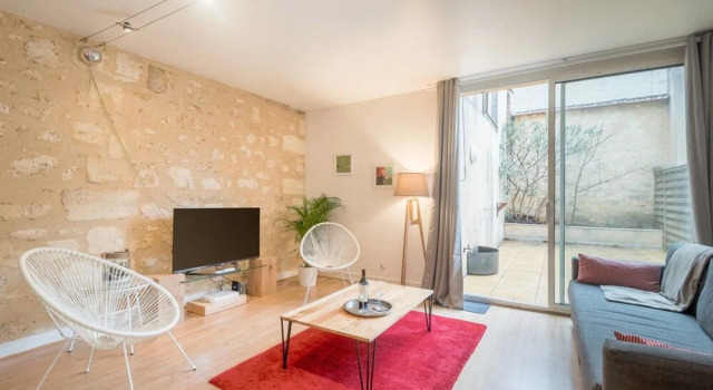 Nice Apartment With Terrace and Parking, Забронировать Апартаменты/квартира Апартаменты Бордо, рядом с Церковь Нотр-Дам, Апартаменты/квартира