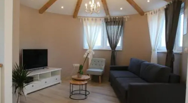 Apartments Tisno