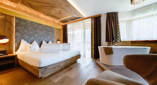 Полулюкс Hotel Muliac