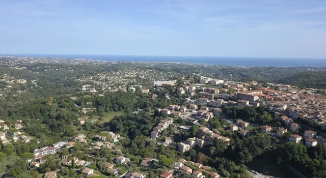 Studio in Vence, With Wonderful Mountain View, Pool Access and Wifi - 14 km From the Beach